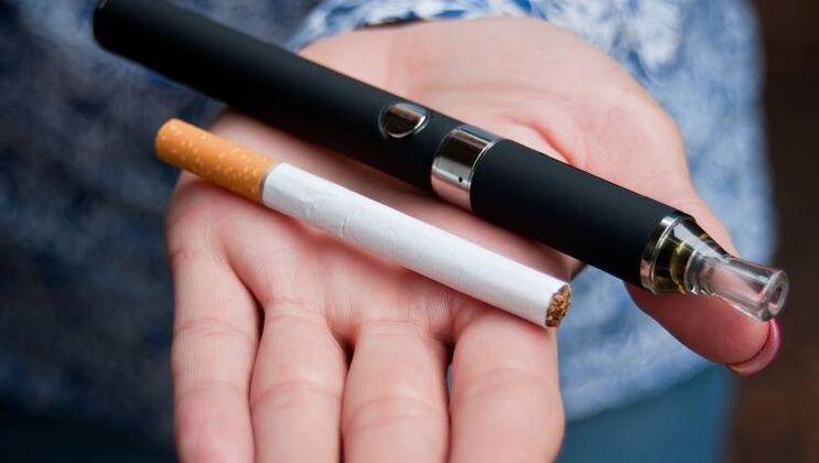 Cigarettes électroniques au lieu d'ordinaire